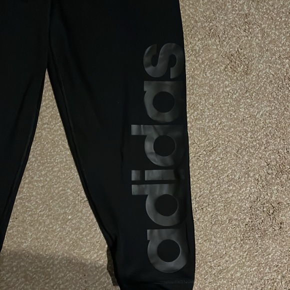 Adidas women’s Black Capri Leggings XL - Picture 2 of 3
